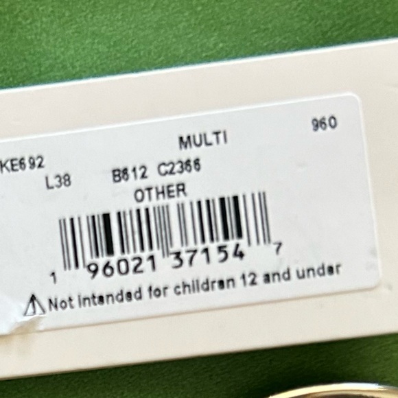 Kate Spade ✨🎁🎠 carousel keychain charm NWT - Picture 9 of 9